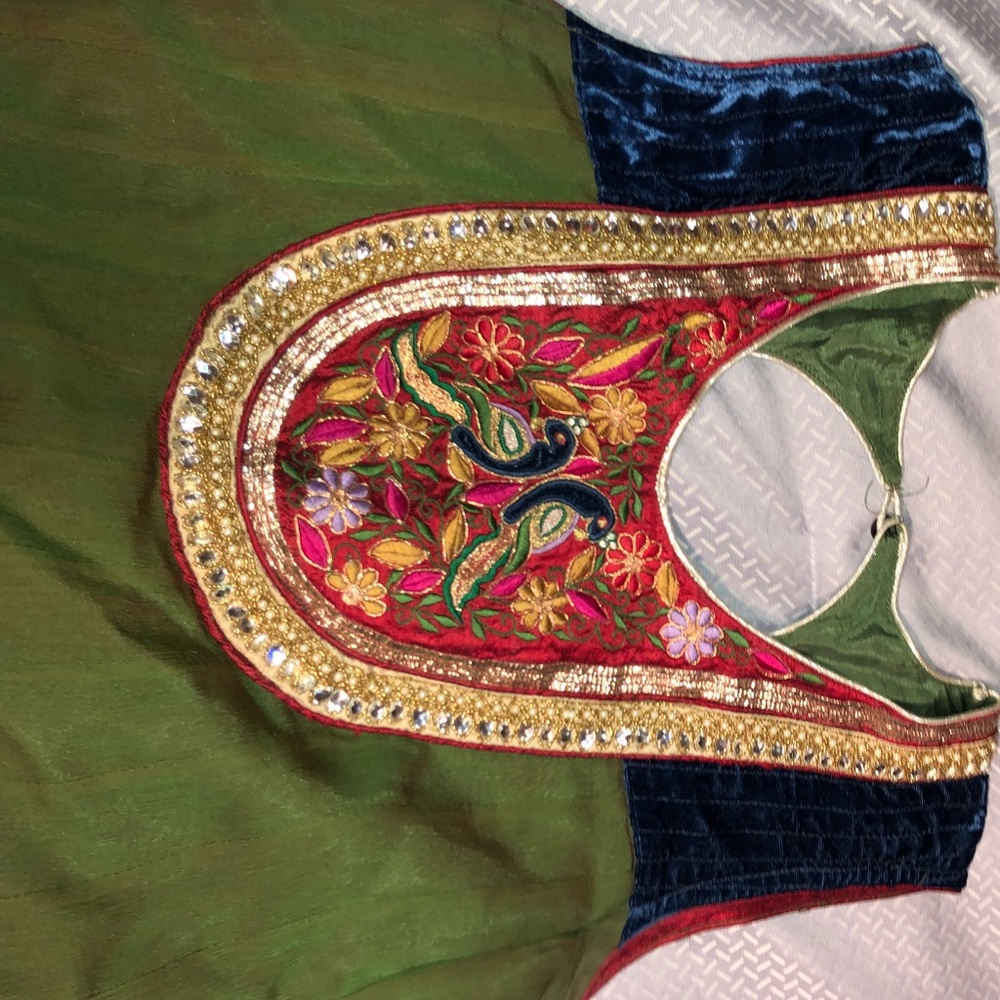 Indian Gown Anarkali Style - image 1